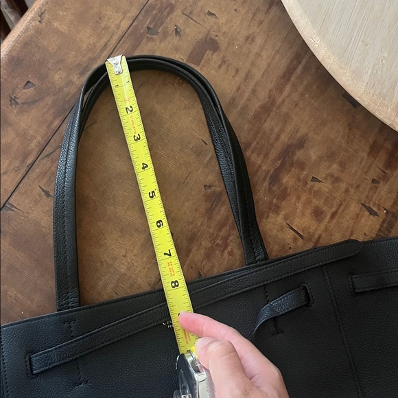 Celine Elegant Black Tote Bag - Picture 13 of 14